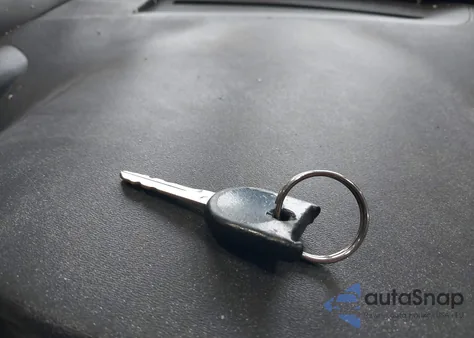 2010 Ford Focus Se z USA, uszkodzony, nr VIN 1FAHP3FN8AW284811